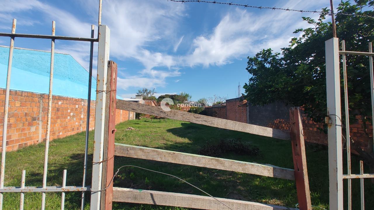 Terreno à venda no São João: 