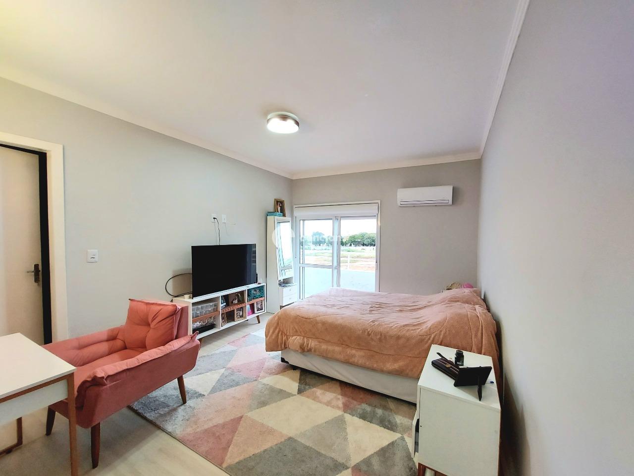 Casa de Condomínio à venda no Camobi: