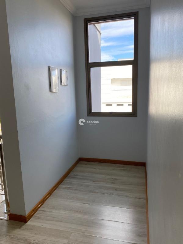 Casa de Condomínio à venda no Tomazetti: 