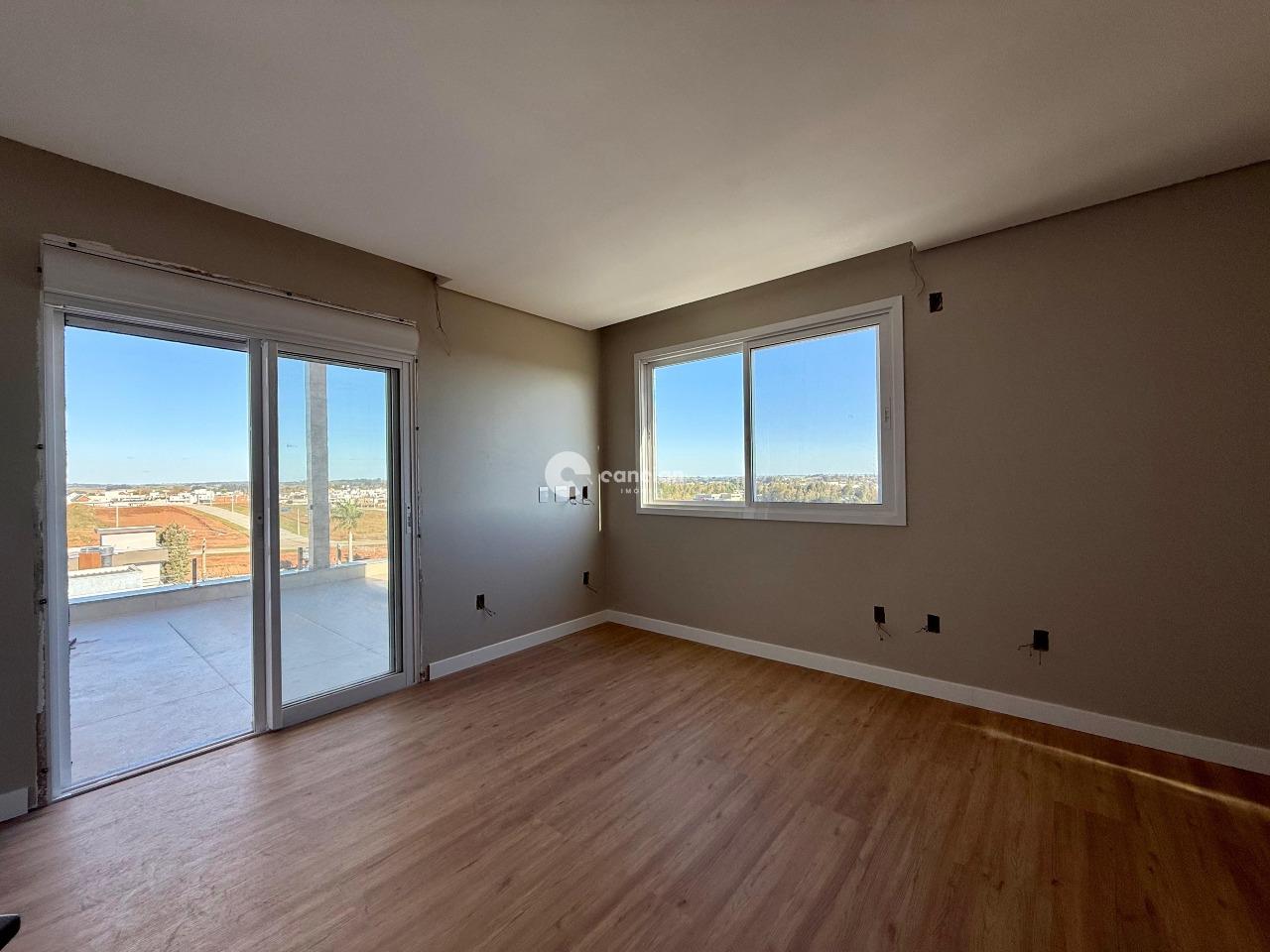 Casa de Condomínio à venda no Tomazetti: 