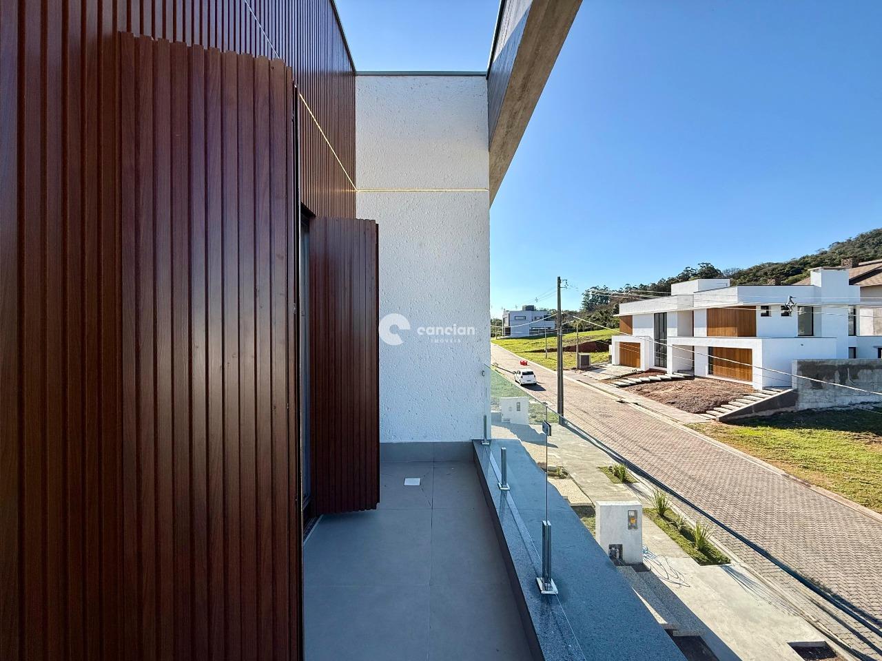 Casa de Condomínio à venda no Tomazetti: 