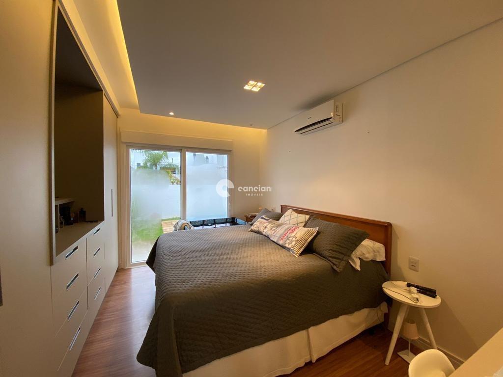 Casa de Condomínio à venda no Tomazetti: 