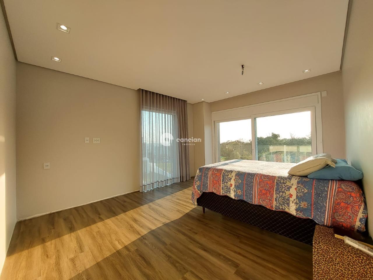 Casa de Condomínio à venda no Tomazetti: