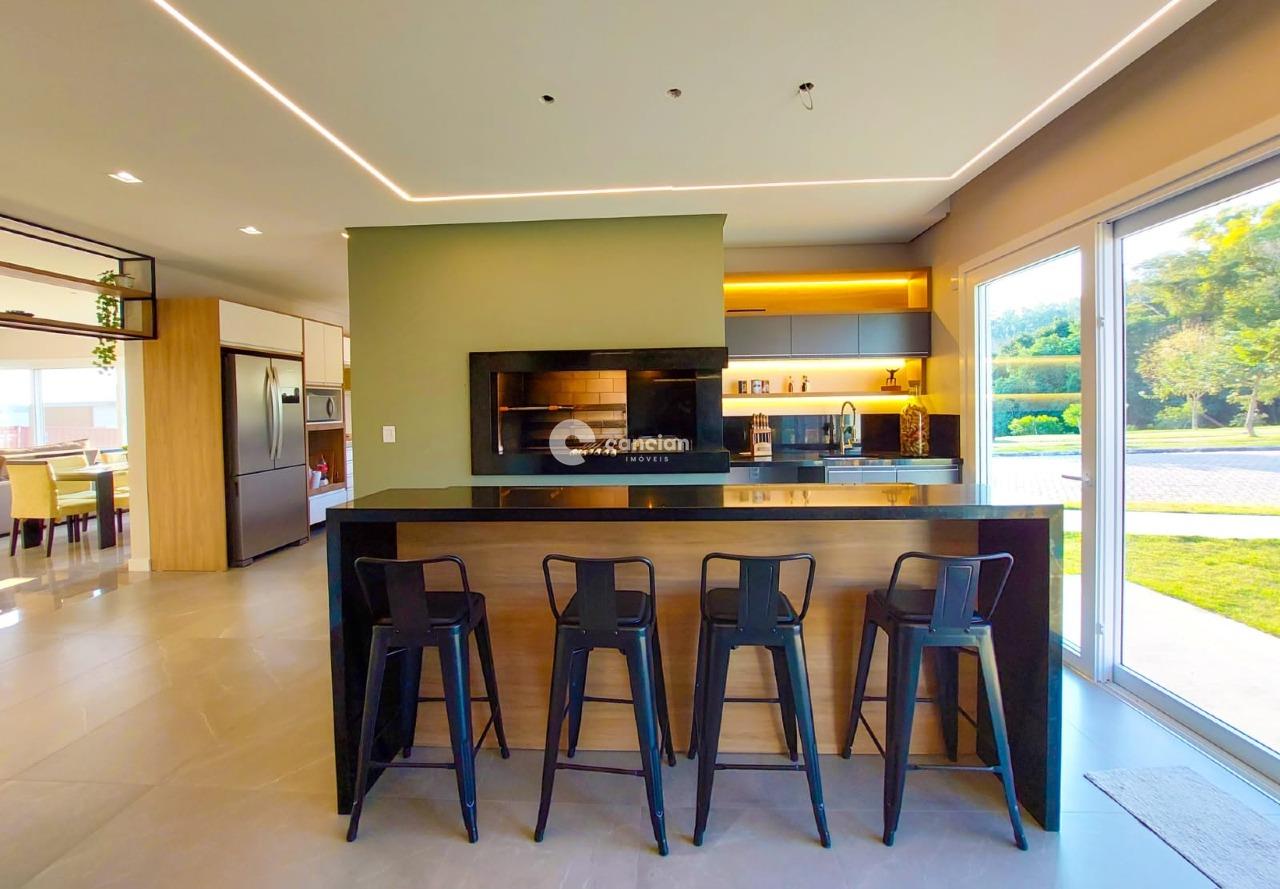 Casa de Condomínio à venda no Tomazetti: