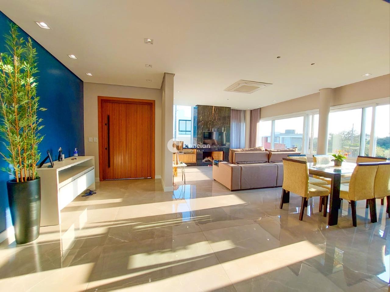 Casa de Condomínio à venda no Tomazetti: