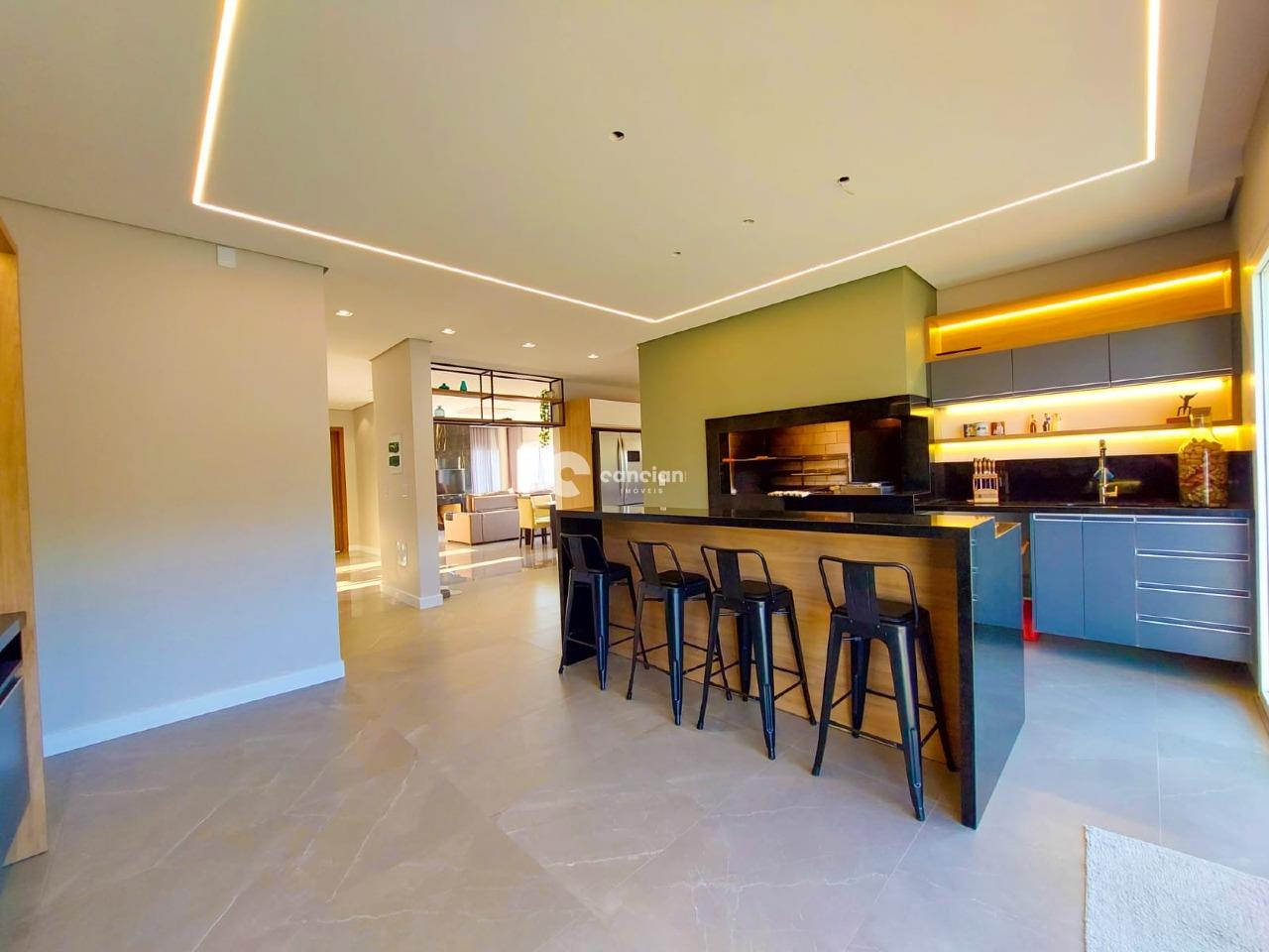 Casa de Condomínio à venda no Tomazetti: