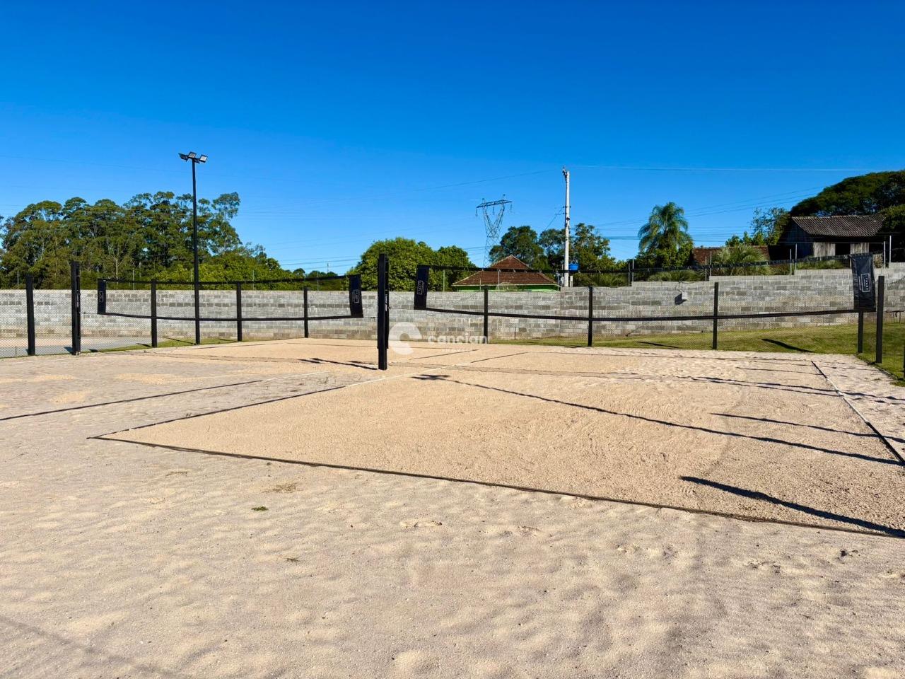 Terreno em condomínio à venda no Parque Serrano I: Quadra Beach