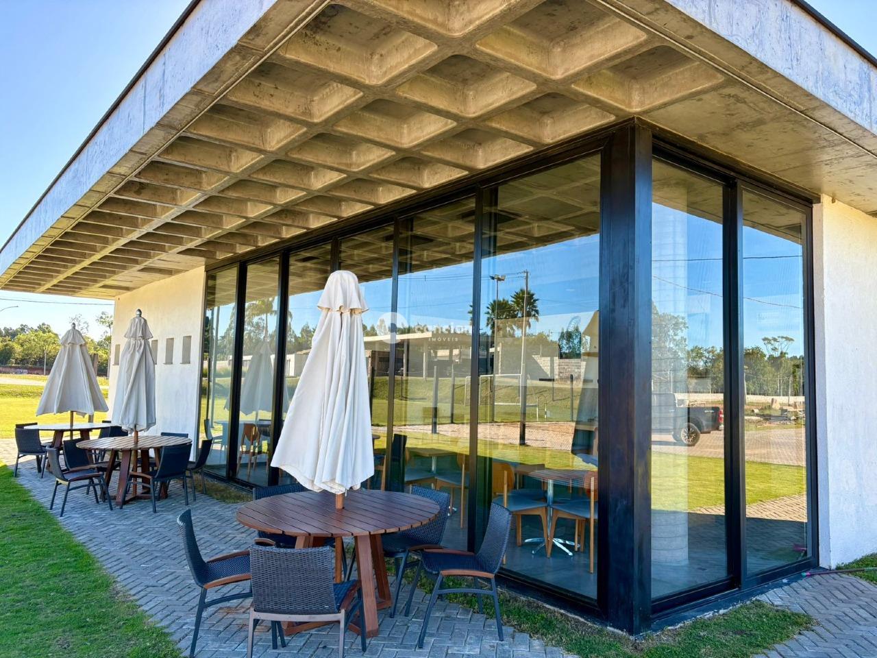 Terreno em condomínio à venda no Parque Serrano I: Salão