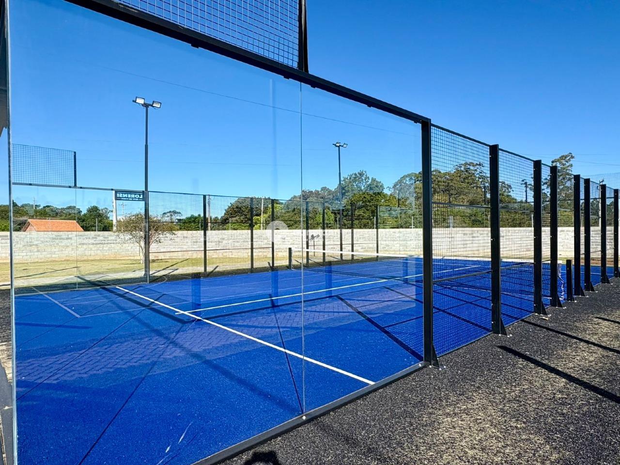 Terreno em condomínio à venda no Parque Serrano I: Quadra Padel