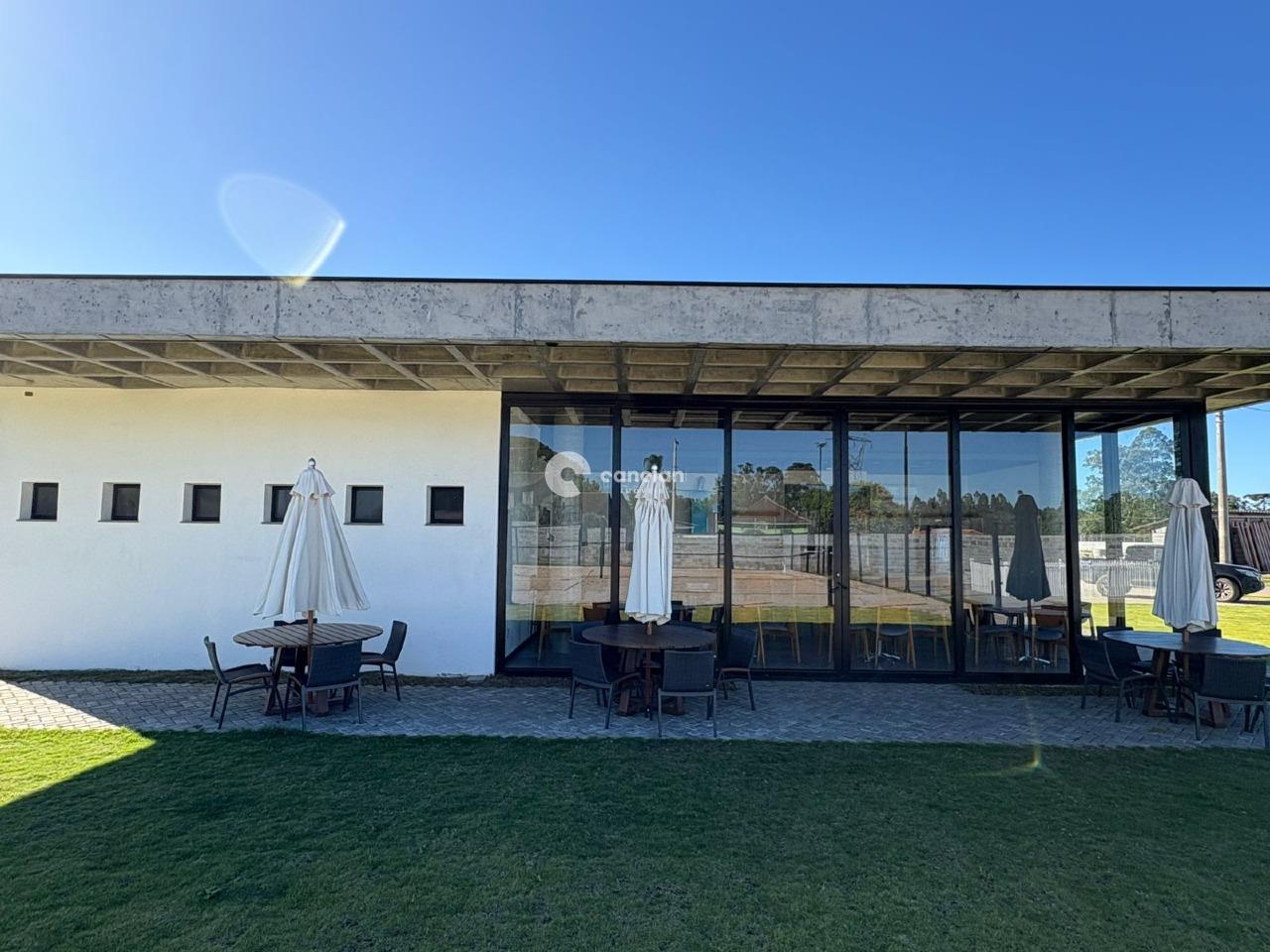 Terreno em condomínio à venda no Parque Serrano I: