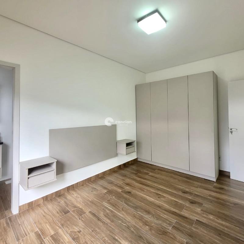 Casa de Condomínio à venda no Camobi: 