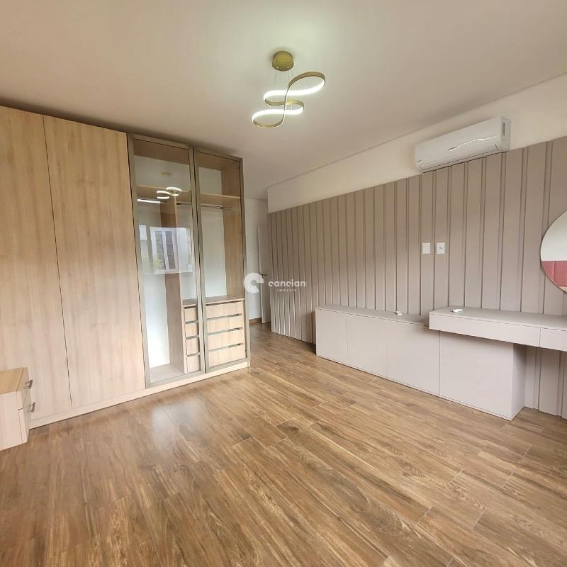 Casa de Condomínio à venda no Camobi: 