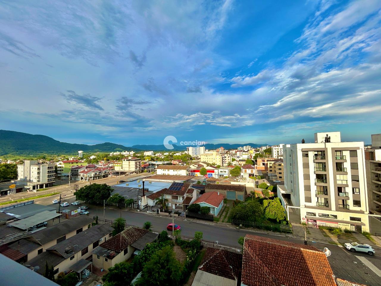 Apartamento à venda no Camobi: