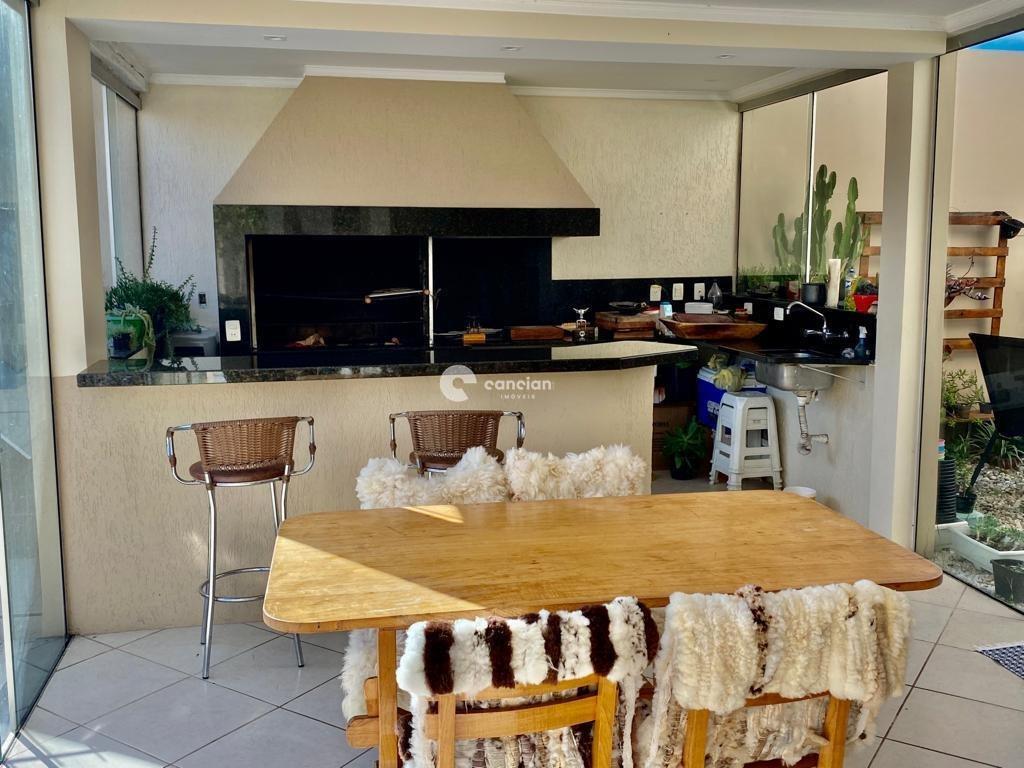 Casa à venda no Camobi: