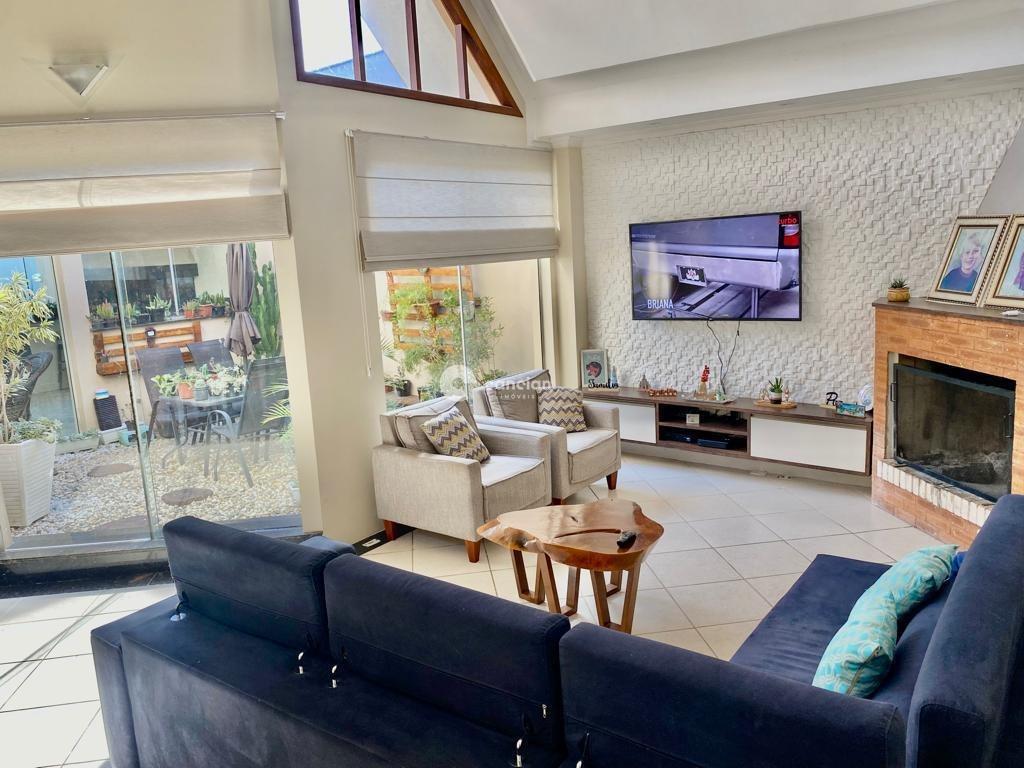 Casa à venda no Camobi: