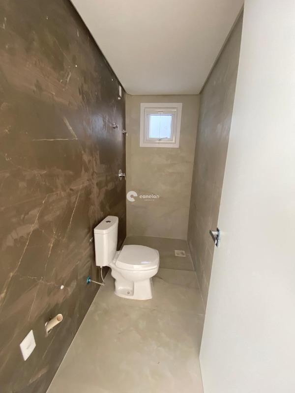 Casa de Condomínio à venda no Tomazetti: 