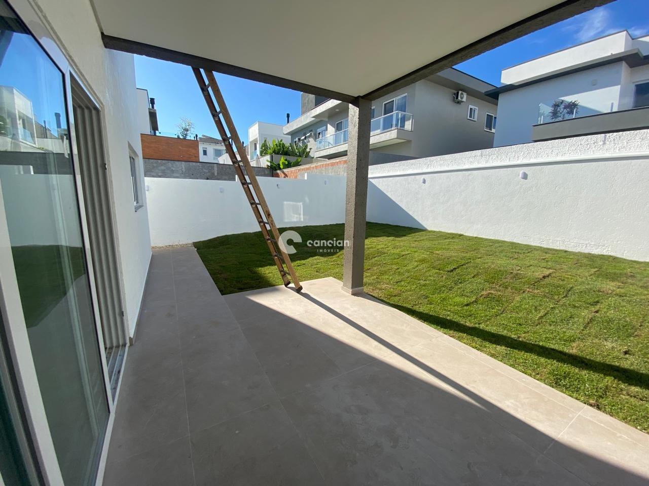 Casa de Condomínio à venda no Tomazetti: 