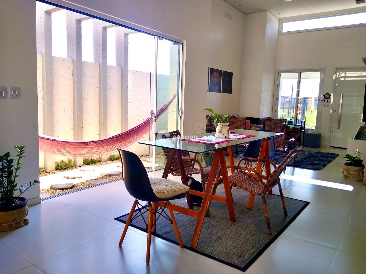 Casa à venda no Pinheiro Machado: 