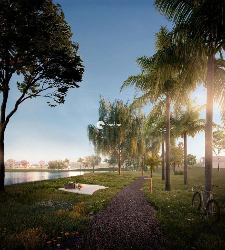 Terreno em condomínio à venda no Tomazetti: 