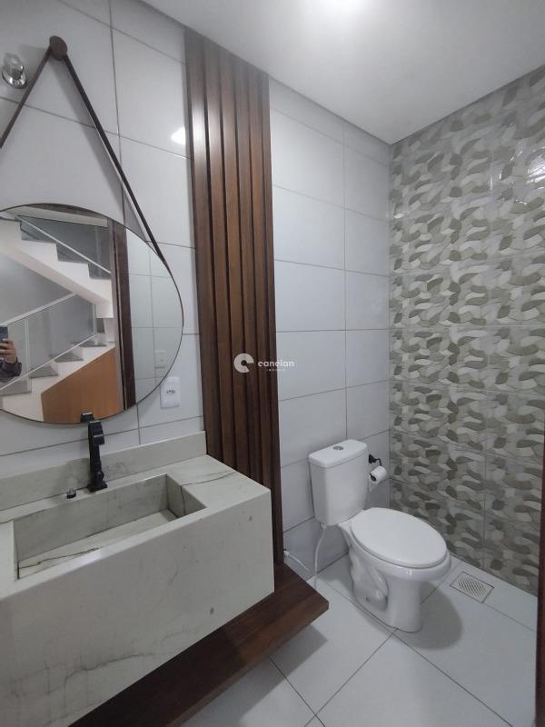 Casa de Condomínio à venda no Pinheiro Machado: 