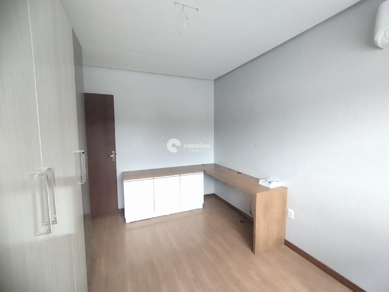 Casa de Condomínio à venda no Pinheiro Machado: 