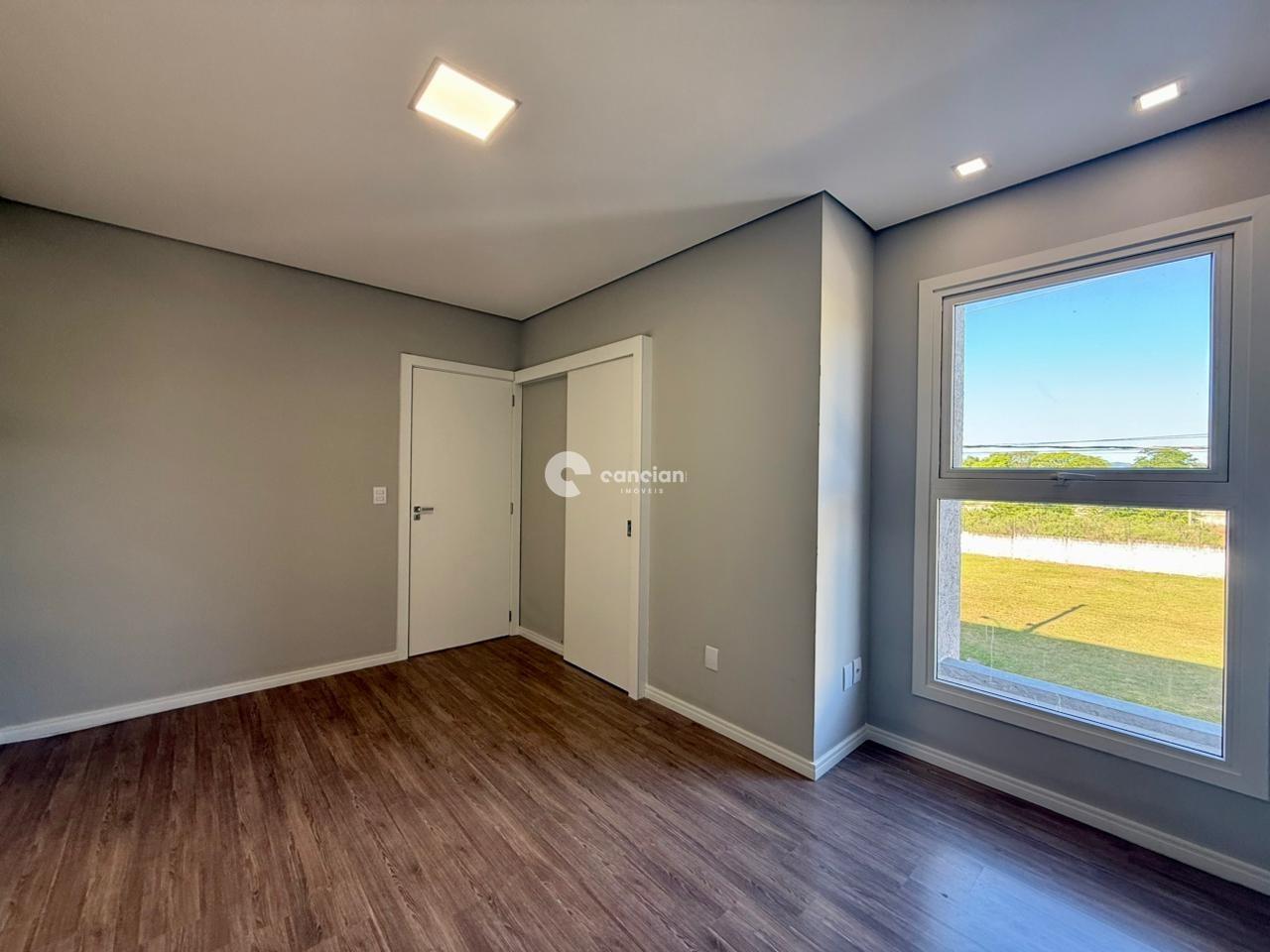 Casa de Condomínio à venda no Camobi: