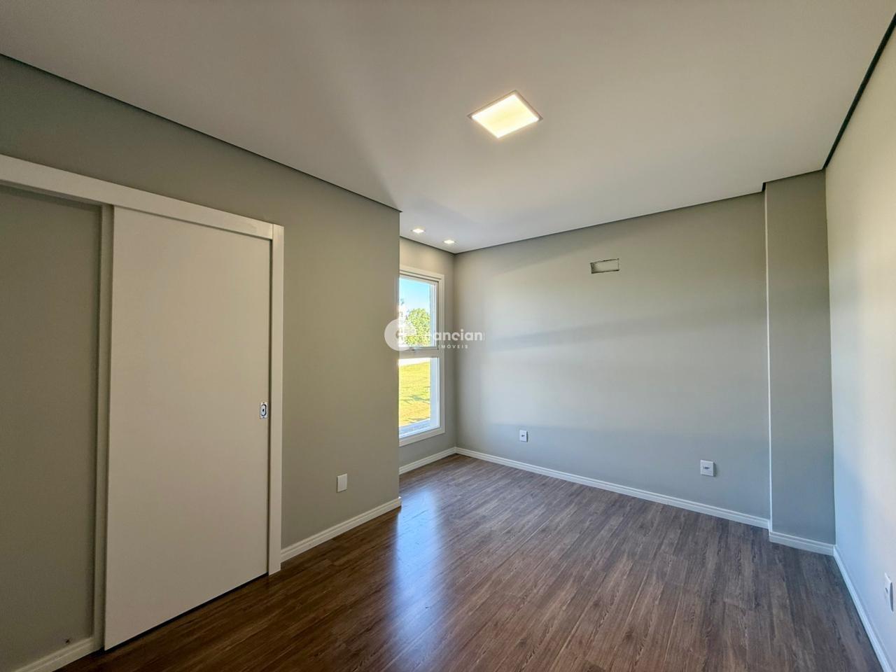 Casa de Condomínio à venda no Camobi: