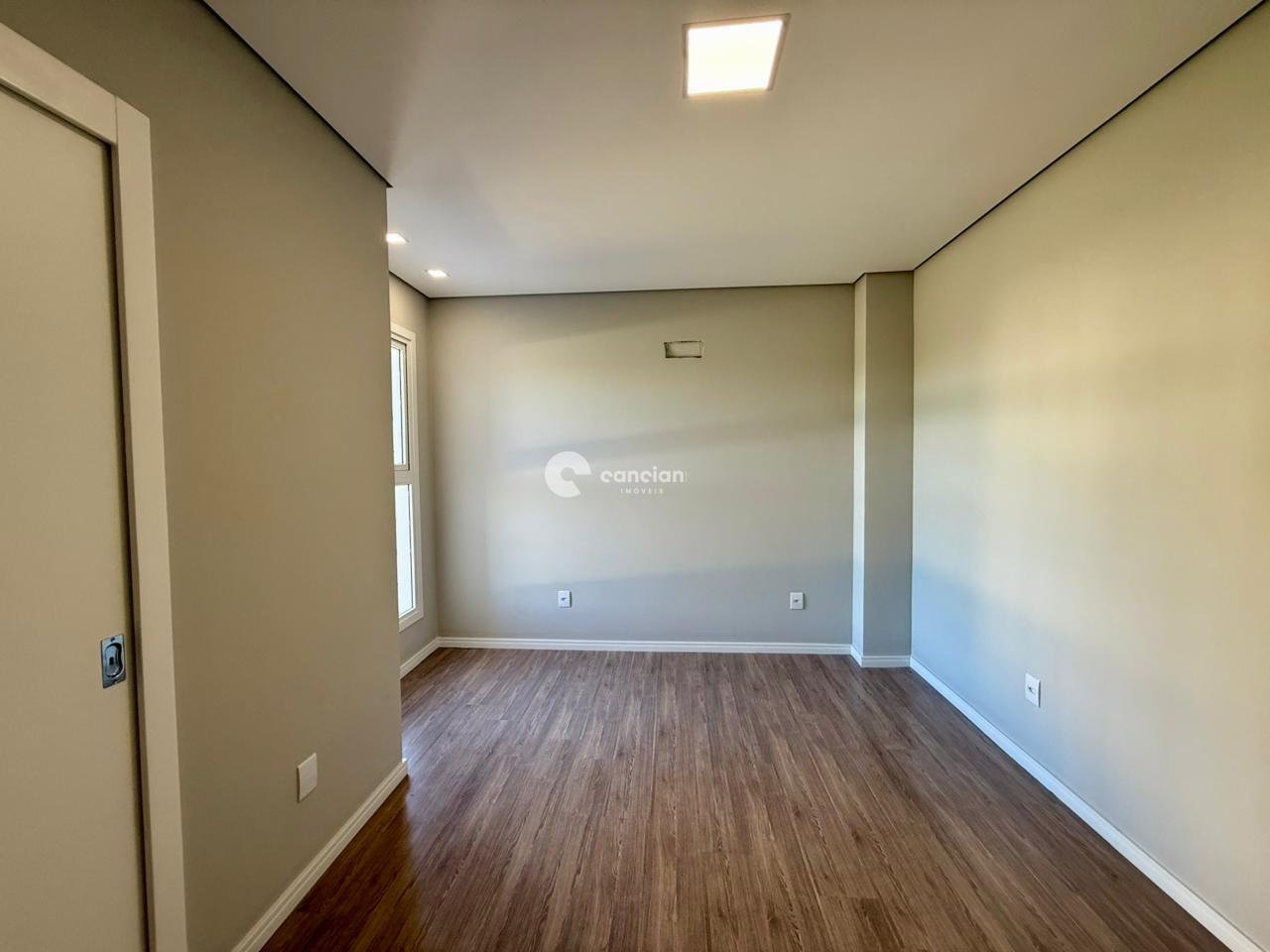 Casa de Condomínio à venda no Camobi: