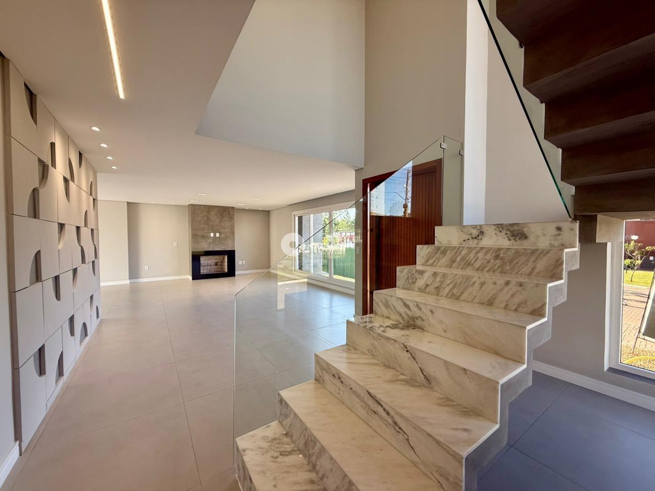 Casa de Condomínio à venda no Camobi: