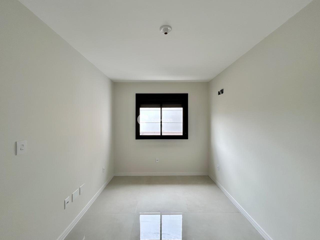 Apartamento à venda no Camobi: