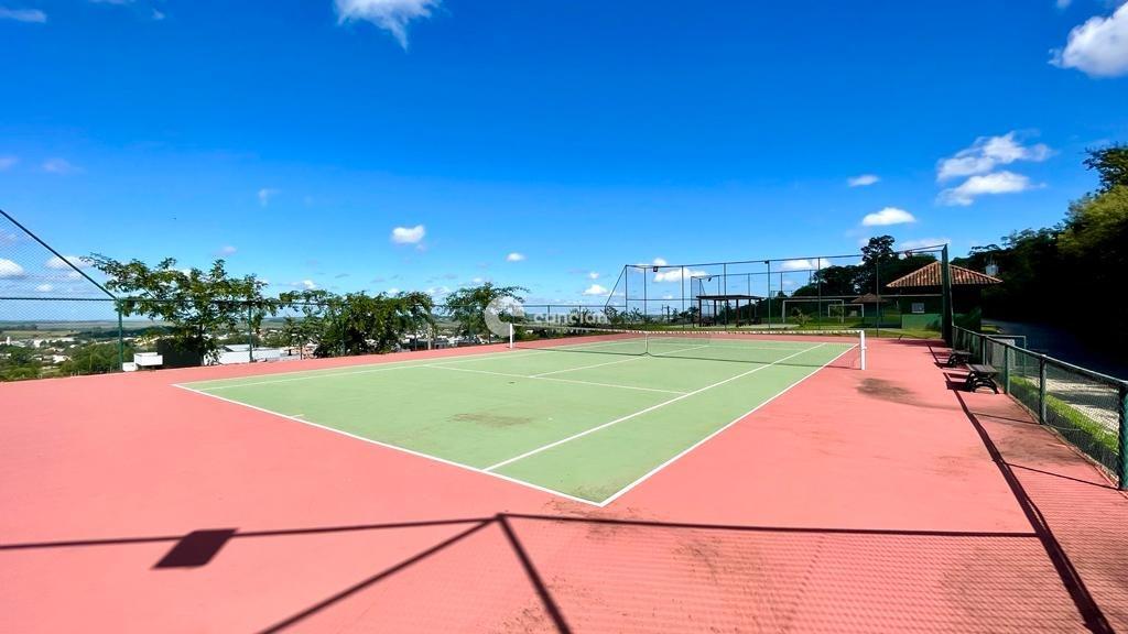 Terreno em condomínio à venda no Tomazetti: