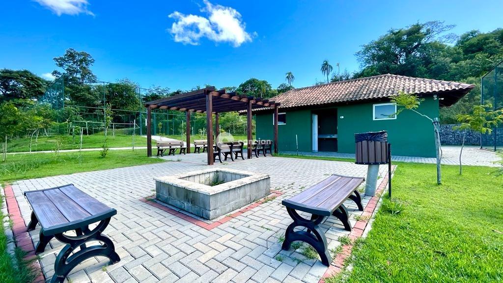 Terreno em condomínio à venda no Tomazetti: