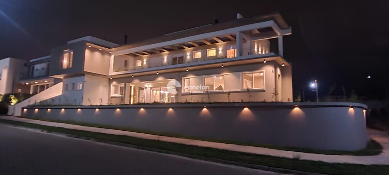 Casa de Condomínio à venda no São José: 