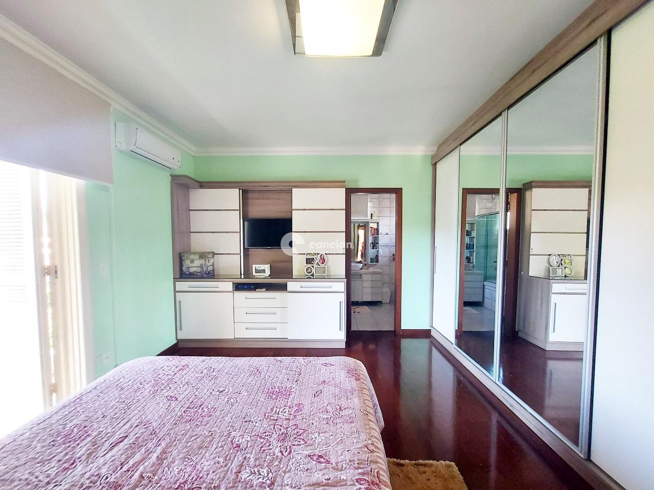 Casa de Condomínio à venda no Camobi: