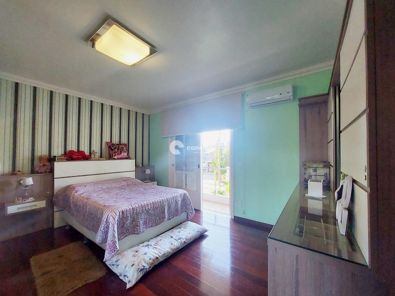 Casa de Condomínio à venda no Camobi: