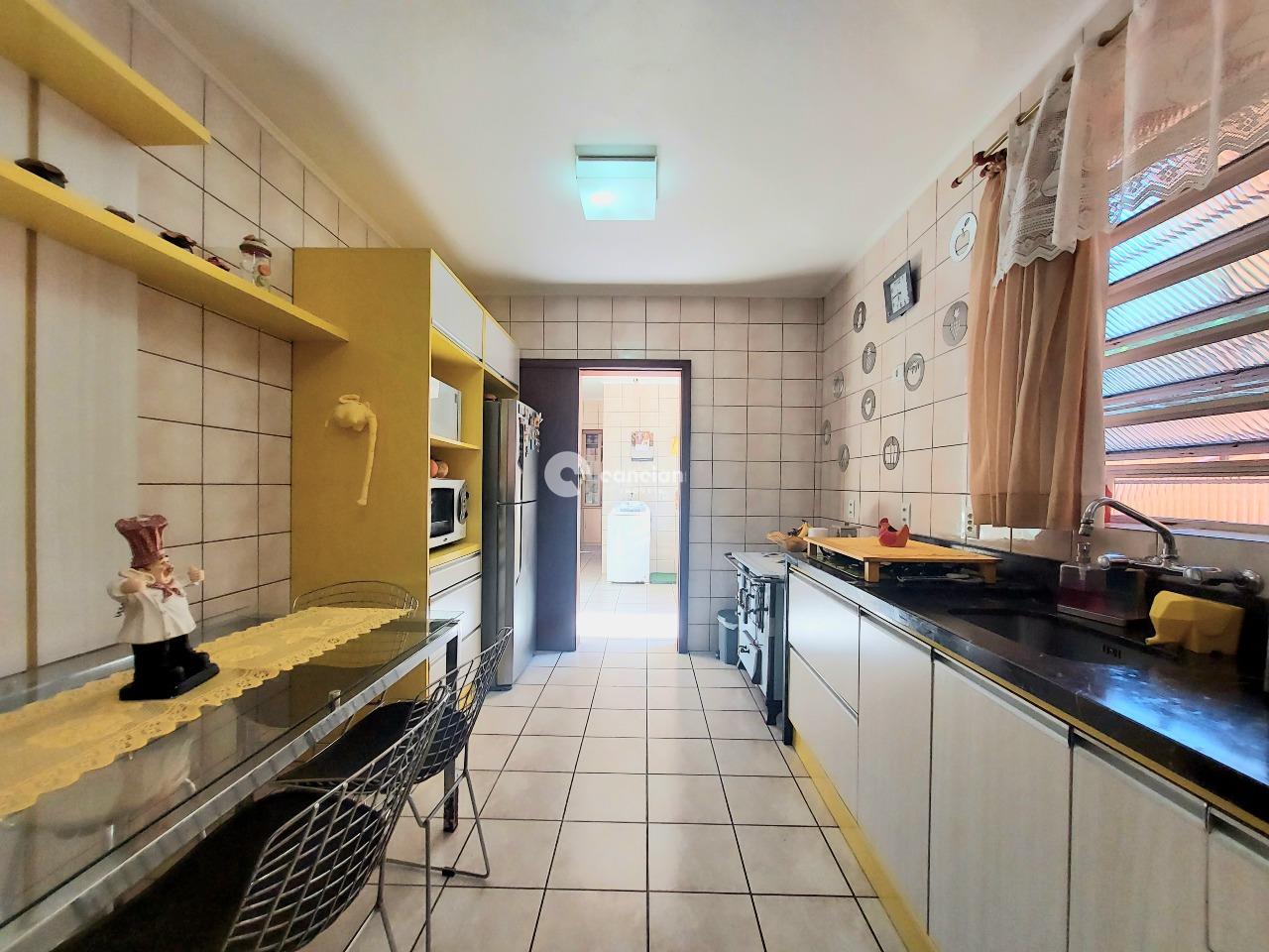 Casa de Condomínio à venda no Camobi: