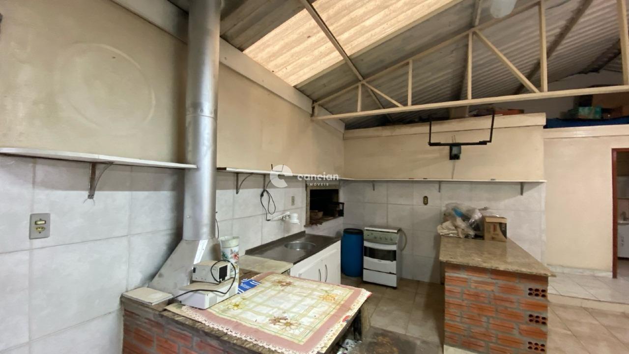 Casa à venda no Tomazetti: 