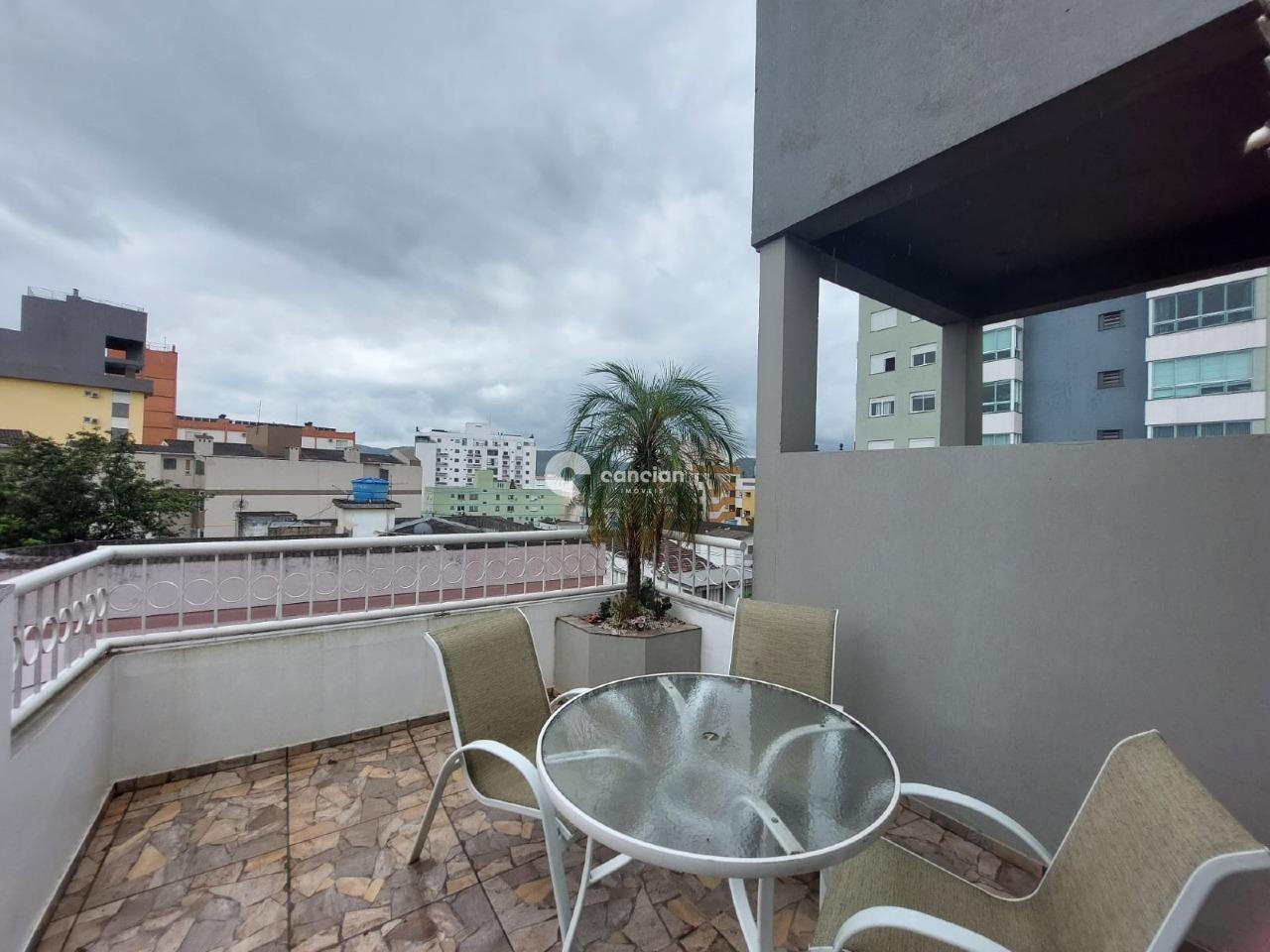 Cobertura à venda no Centro: