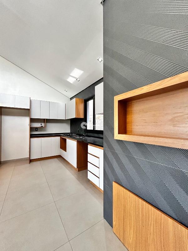 Casa à venda no Camobi: 