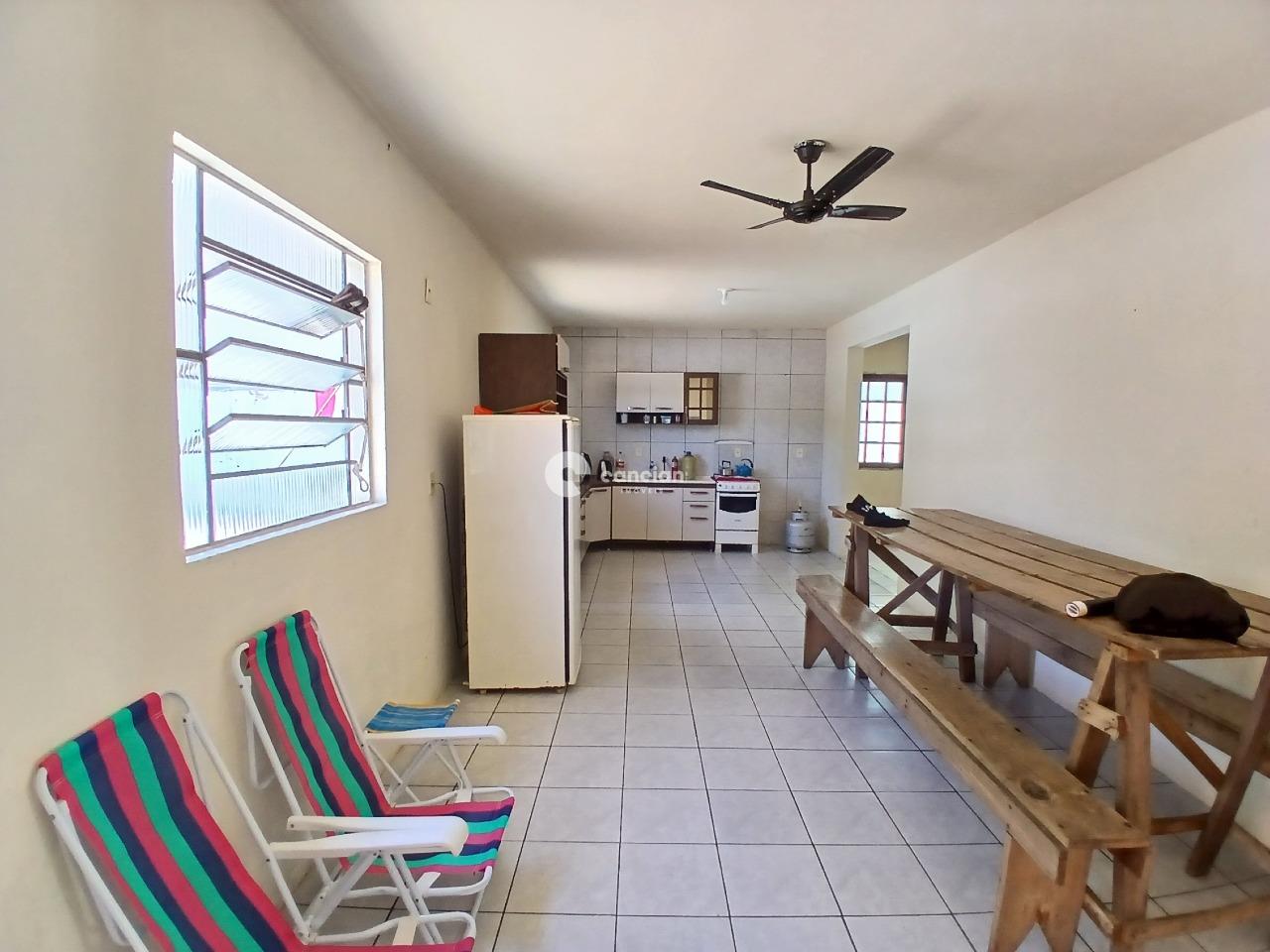 Casa à venda no Tomazetti: 