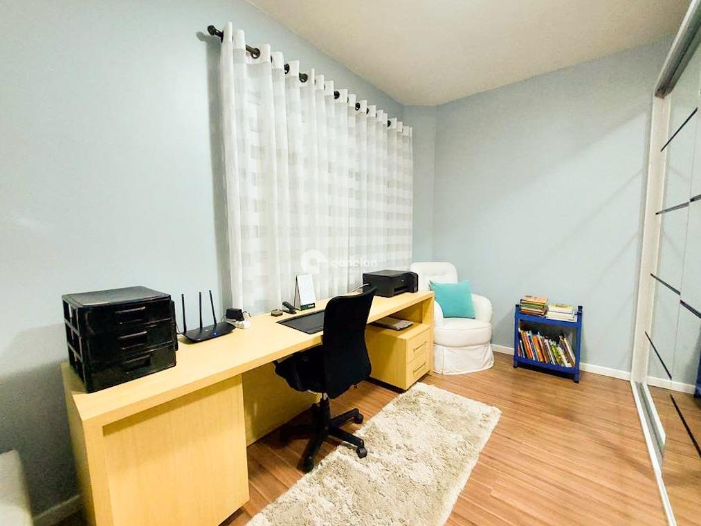 Casa à venda no Tomazetti: 