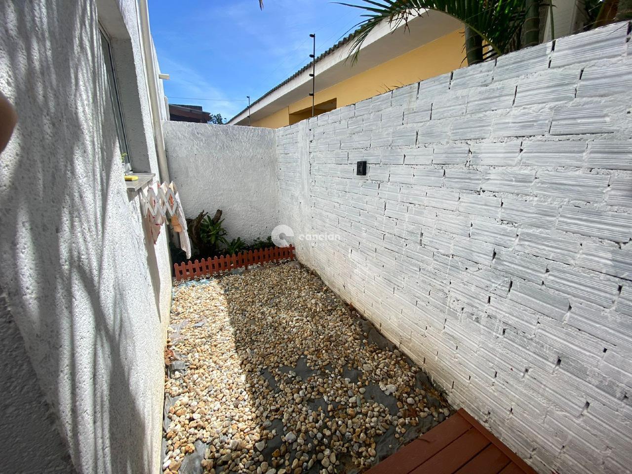 Casa de Condomínio à venda no Tomazetti: 