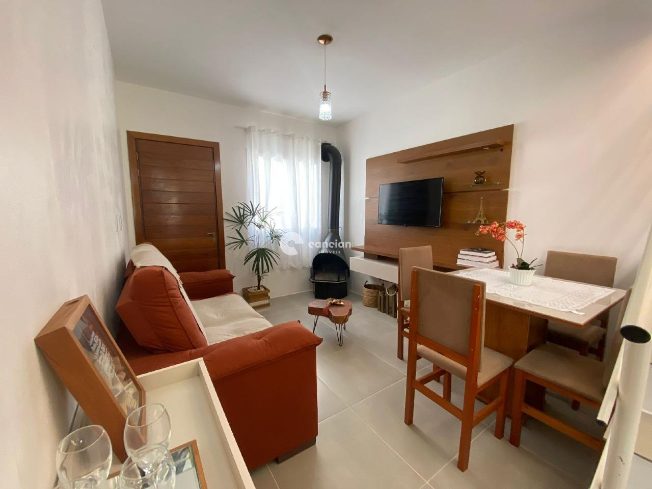 Casa de Condomínio à venda no Tomazetti: 