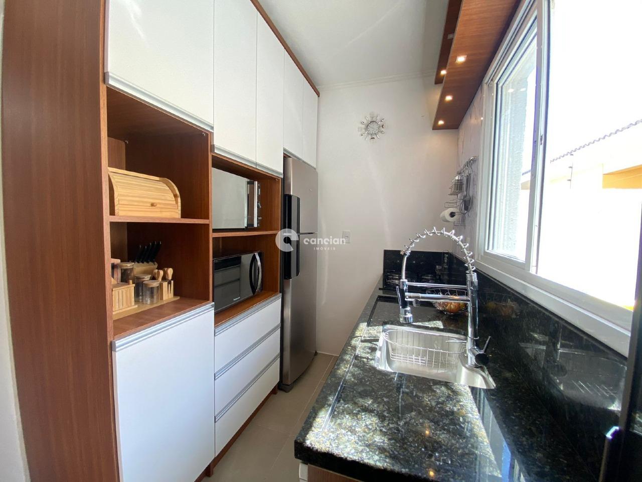 Casa de Condomínio à venda no Tomazetti: 