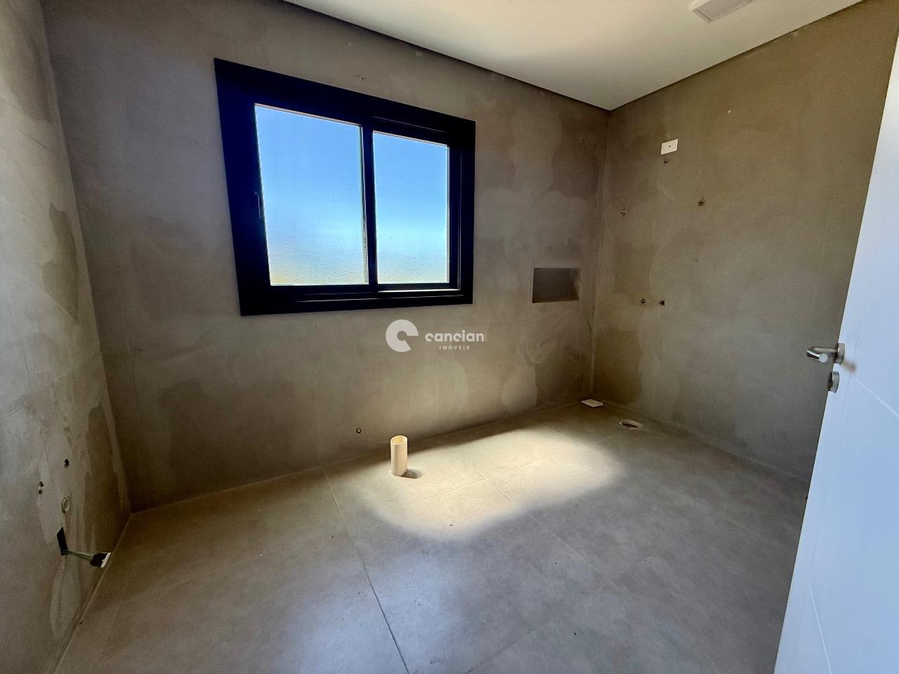 Casa de Condomínio à venda no Tomazetti: 