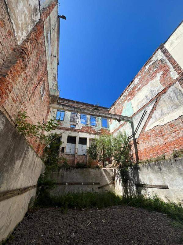 Terreno à venda no Centro: 