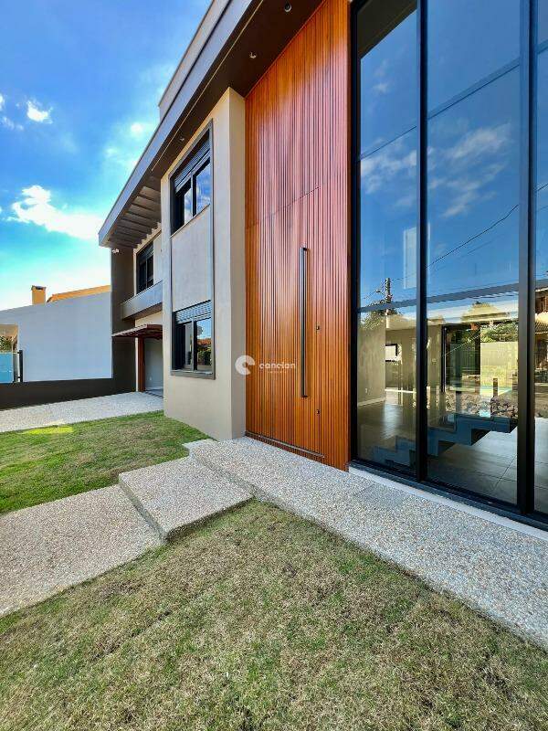 Casa à venda no Camobi: 