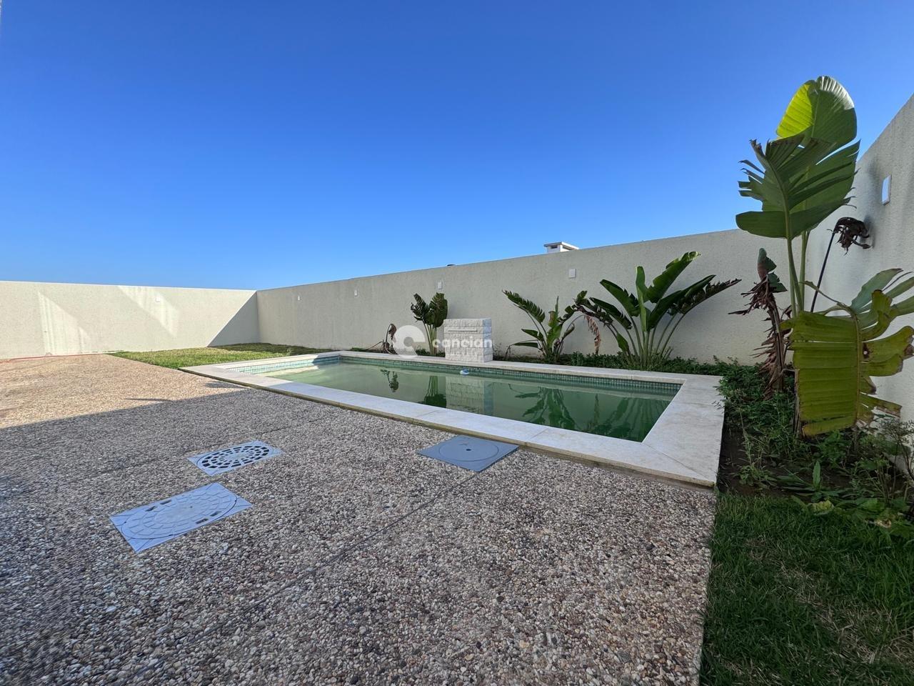 Casa de Condomínio à venda no Tomazetti: