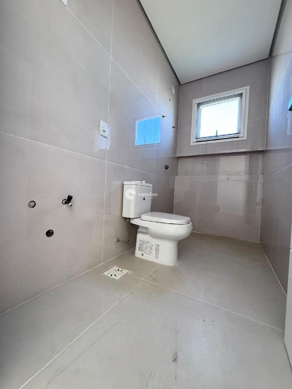 Casa de Condomínio à venda no Tomazetti: