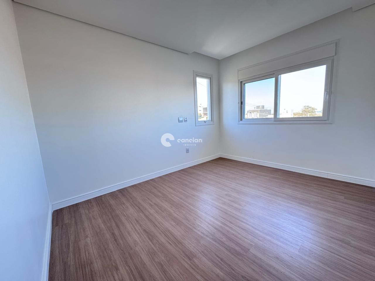 Casa de Condomínio à venda no Tomazetti: